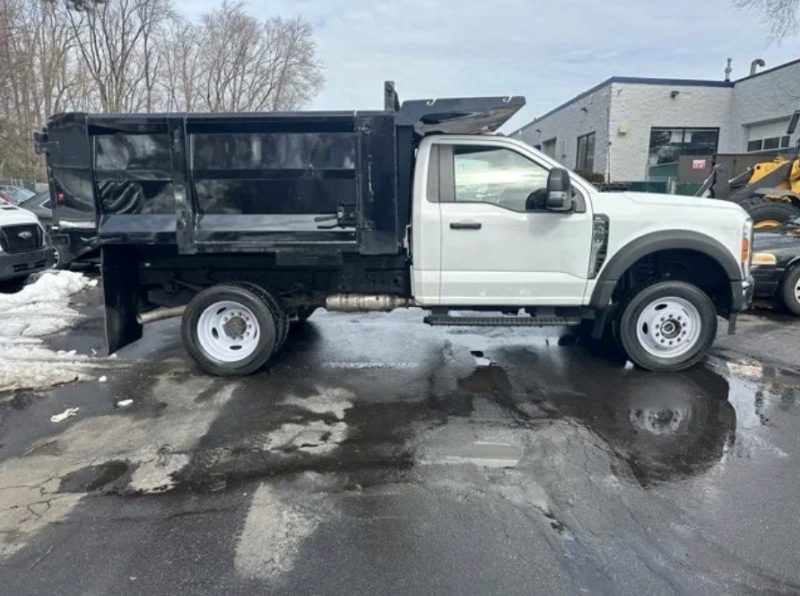 2023 FORD F550 LANDSCAPER DUMP