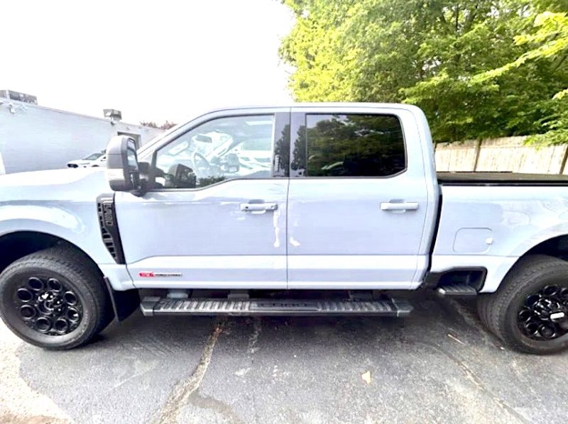 2024 FORD F350 LARIAT