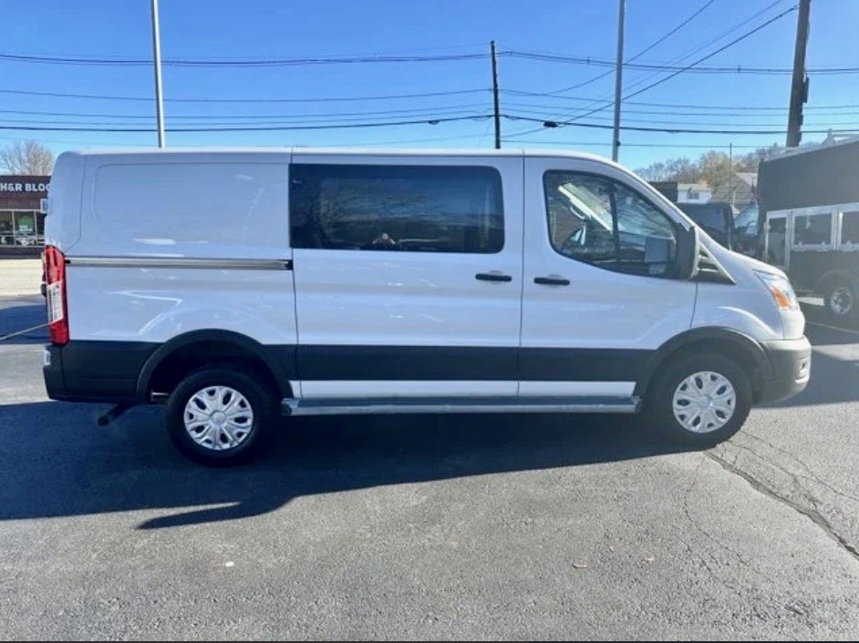 2022 FORD T150 CARGO VAN 2022 FORD T150 CARGO VAN