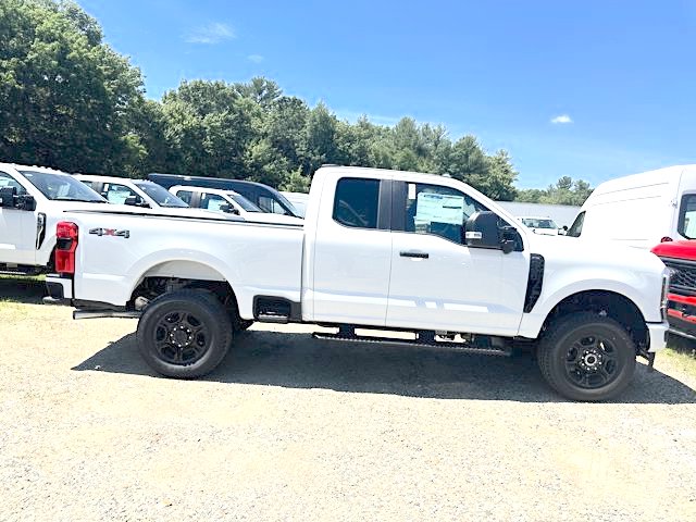 2024 FORD F350 SUPER CAB