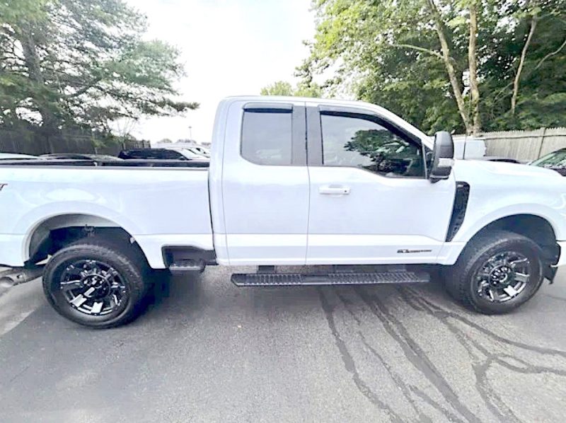 2023 FORD F350 XLT SUPER CAB