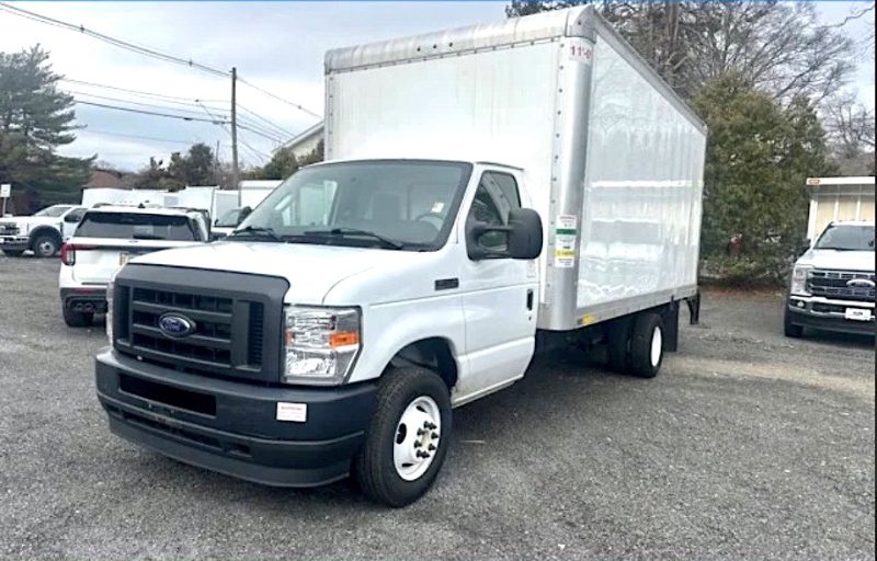 2023 FORD E350 12’ VAN