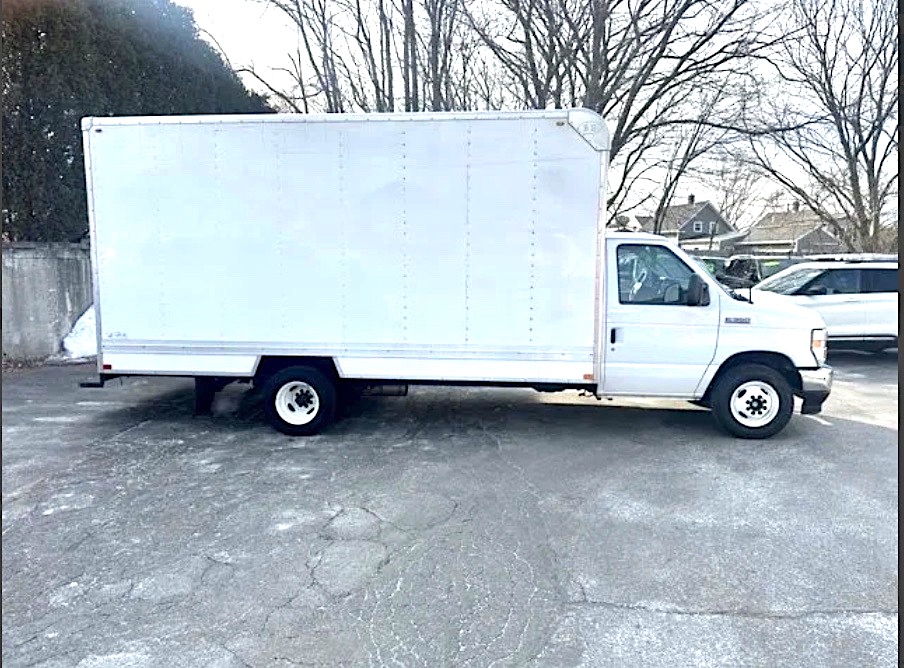 2023 FORD E350 16’ VAN BODY 2023 FORD E350 16’ VAN BODY