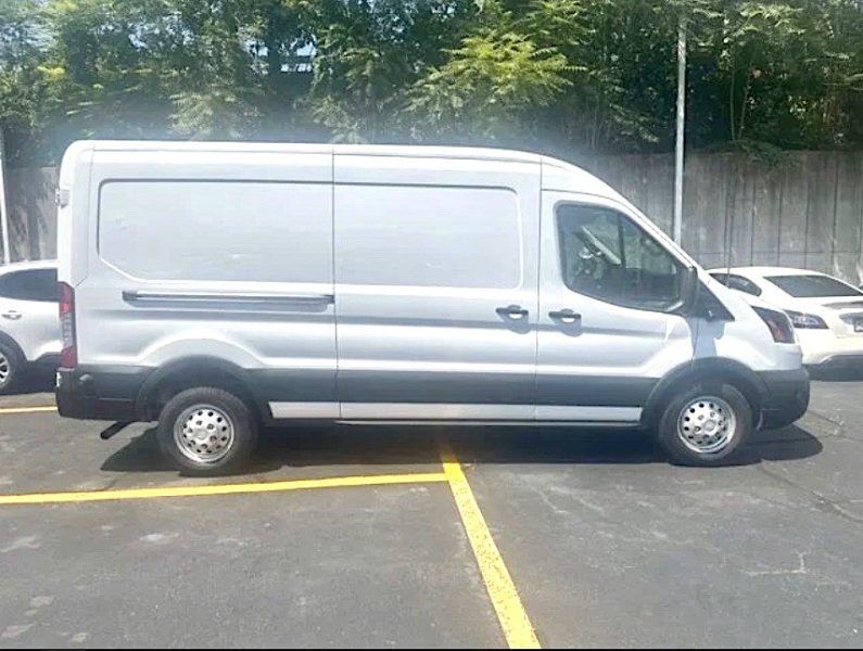 2024 FORD T250 CARGO VAN