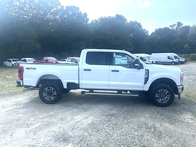 2025 FORD F350 XLT CREW
