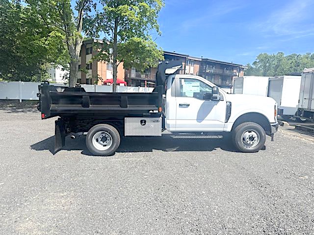 2025 FORD F350 DUMP