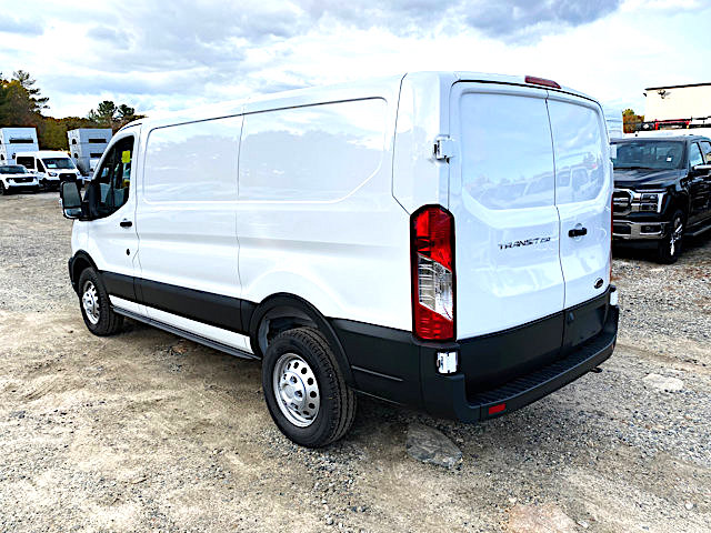 2025 FORD T250 CARGO VAN