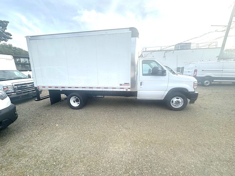 2026 FORD E450 FREIGHT HAULER