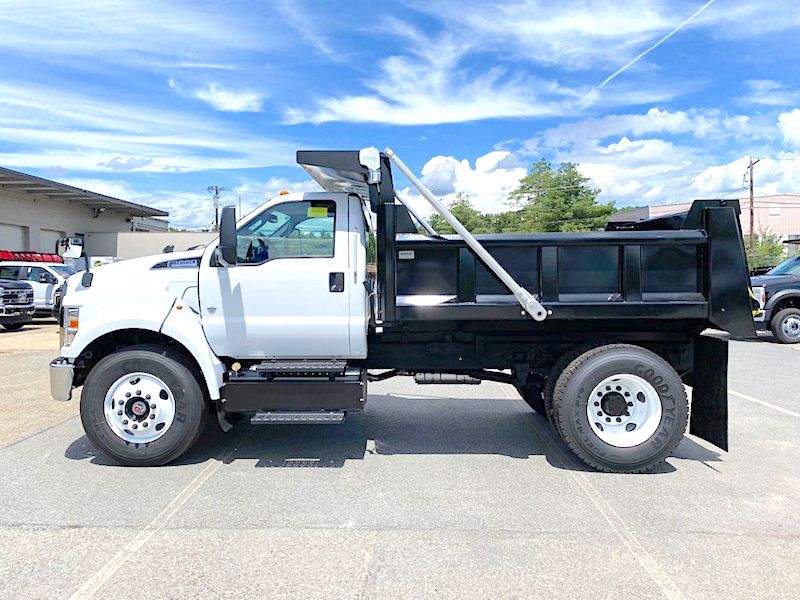 NEW 2025 F450 FLATBED