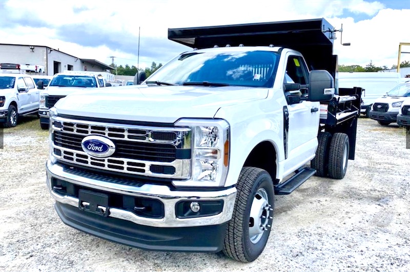2025 FORD F350 DUMP